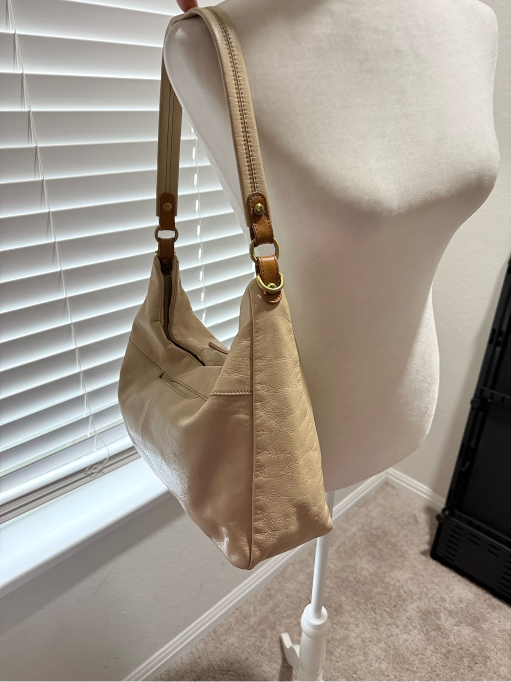 HOBO Leather Shoulder Bag in Light Beige
